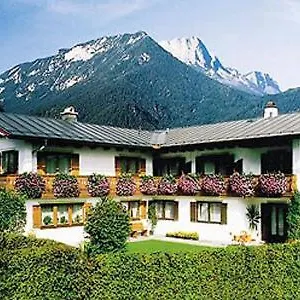 https://nichtraucher-gastehaus-schonfeld.com-bavaria.com