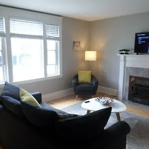 Apartment Beautiful, Clean, Quiet 2 Br-in Downtown Ottawa. Parking, Wifi And Netflix Included Ottawa